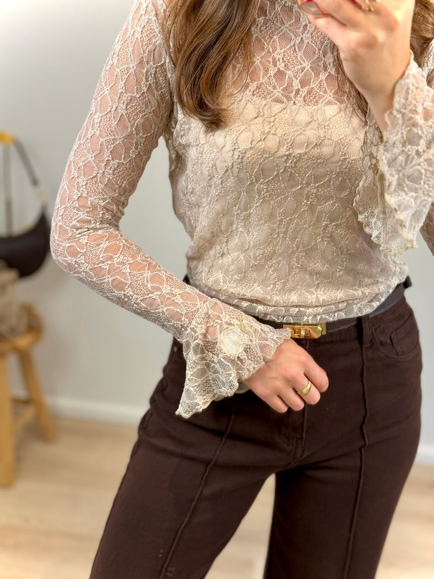 Kanten top met mouwtje - beige