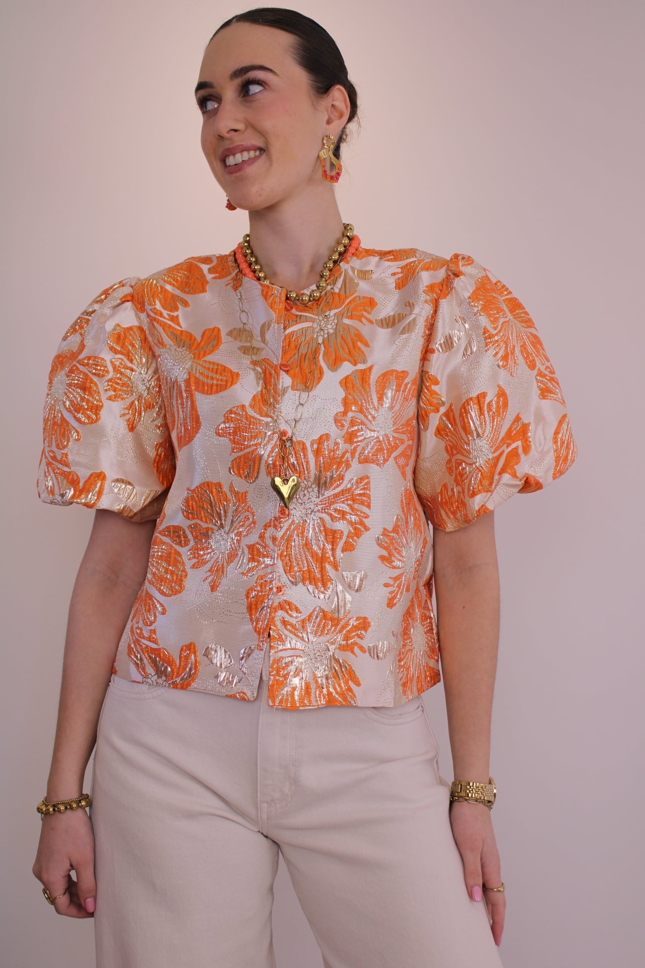 Bloemen top pofmouw - oranje - At Styles
