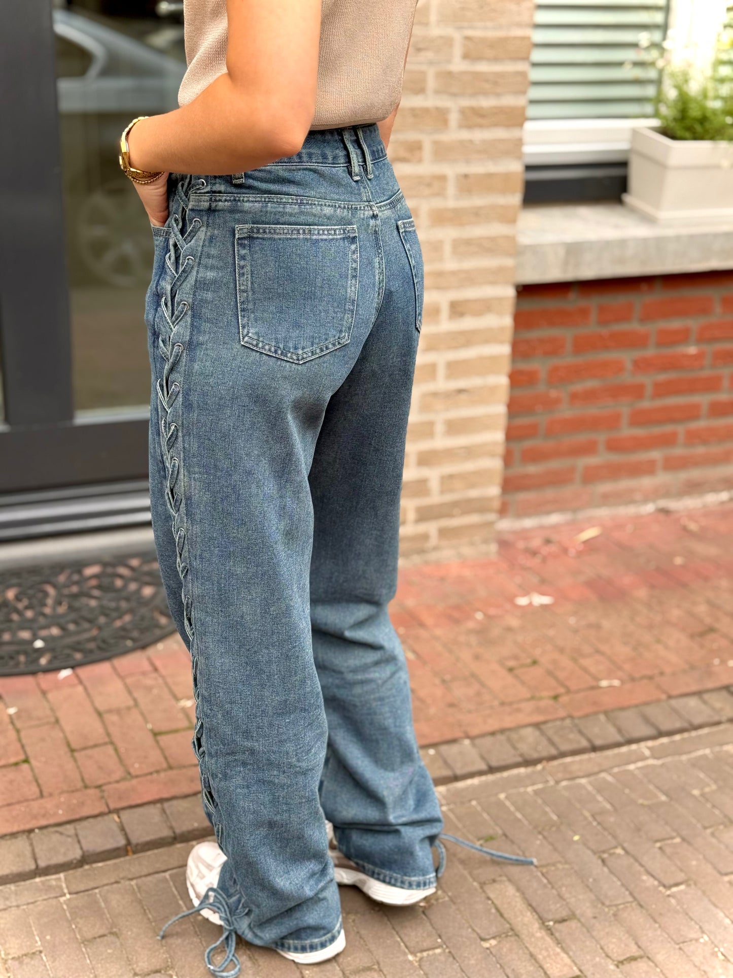 Mid waist - baggy jeans met veter