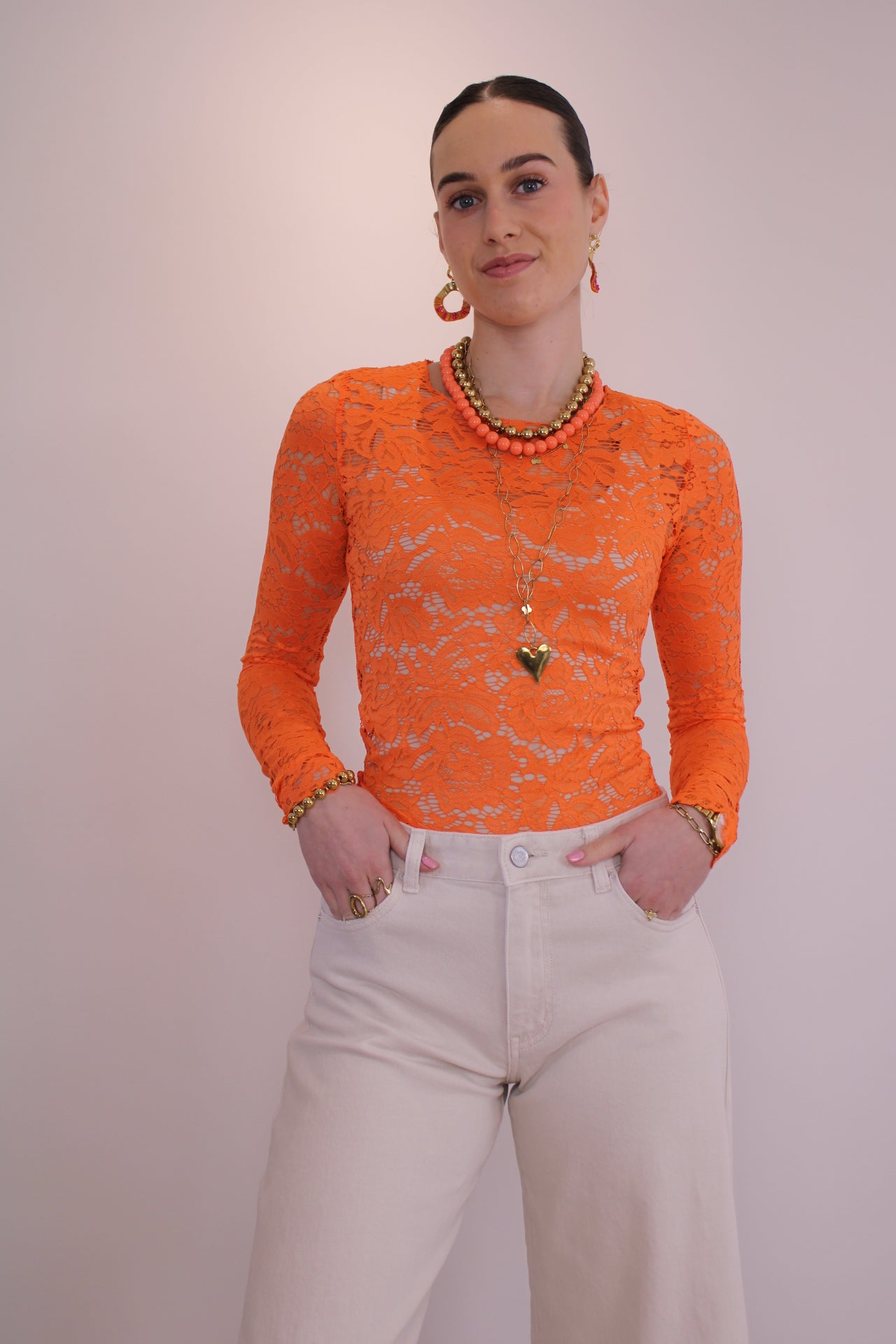 PRE-ORDER Kanten top - oranje  (di. 31 maart in huis) - At Styles