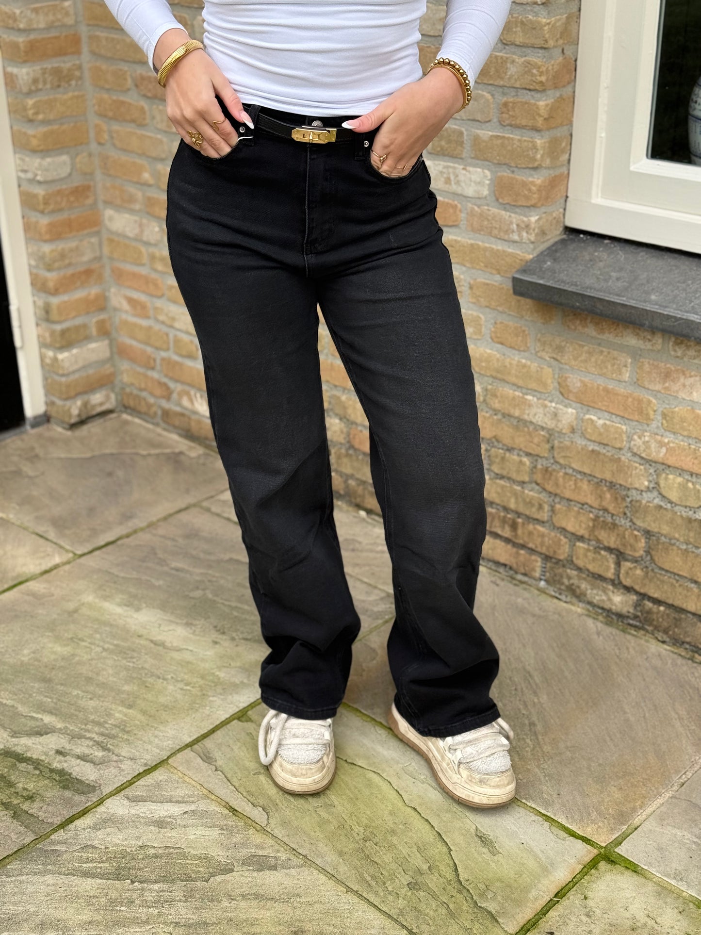 High waist - straight leg stretch jeans - zwart - At Styles