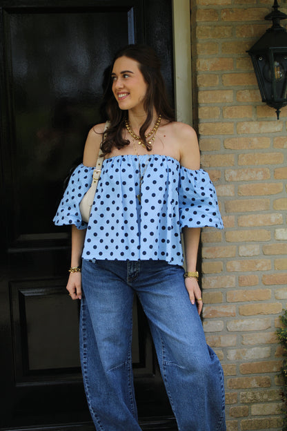 Off-shoulder polkadot top - blauw - At Styles