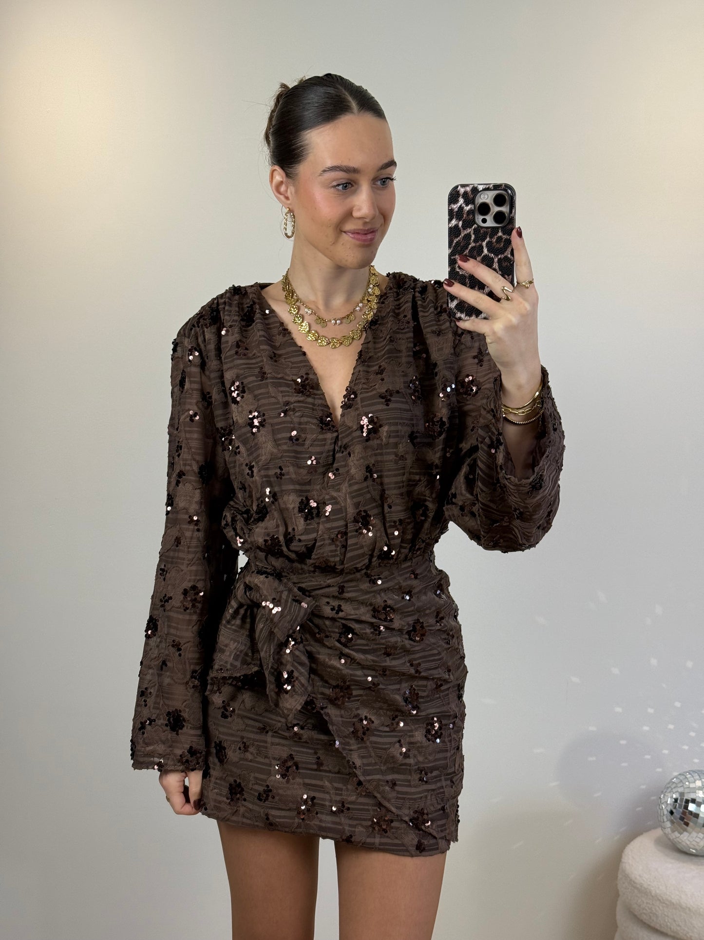 Glitter overslag jurkje - bruin