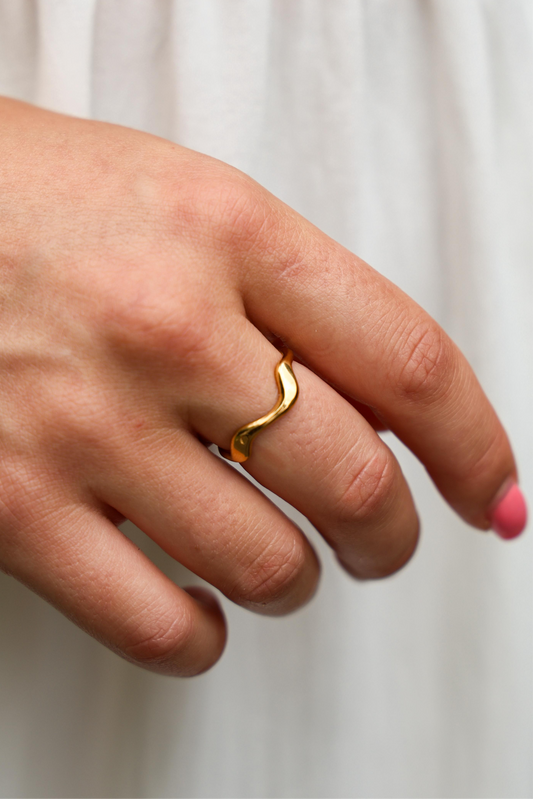Wavy ring - goud