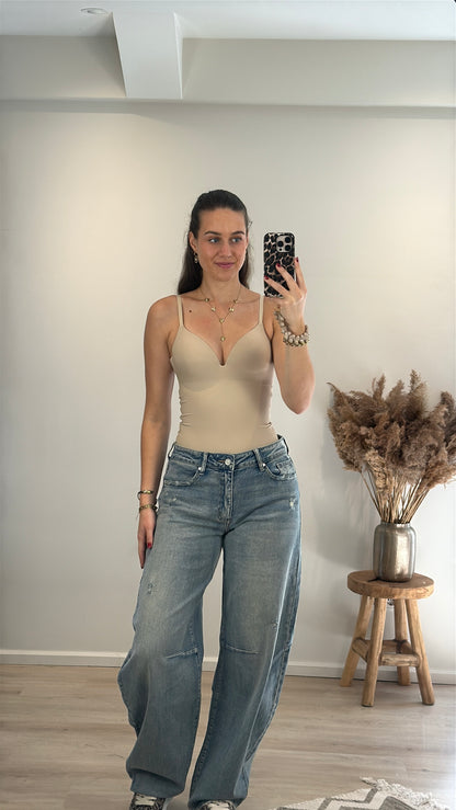 Seamless shaping body met cups - beige