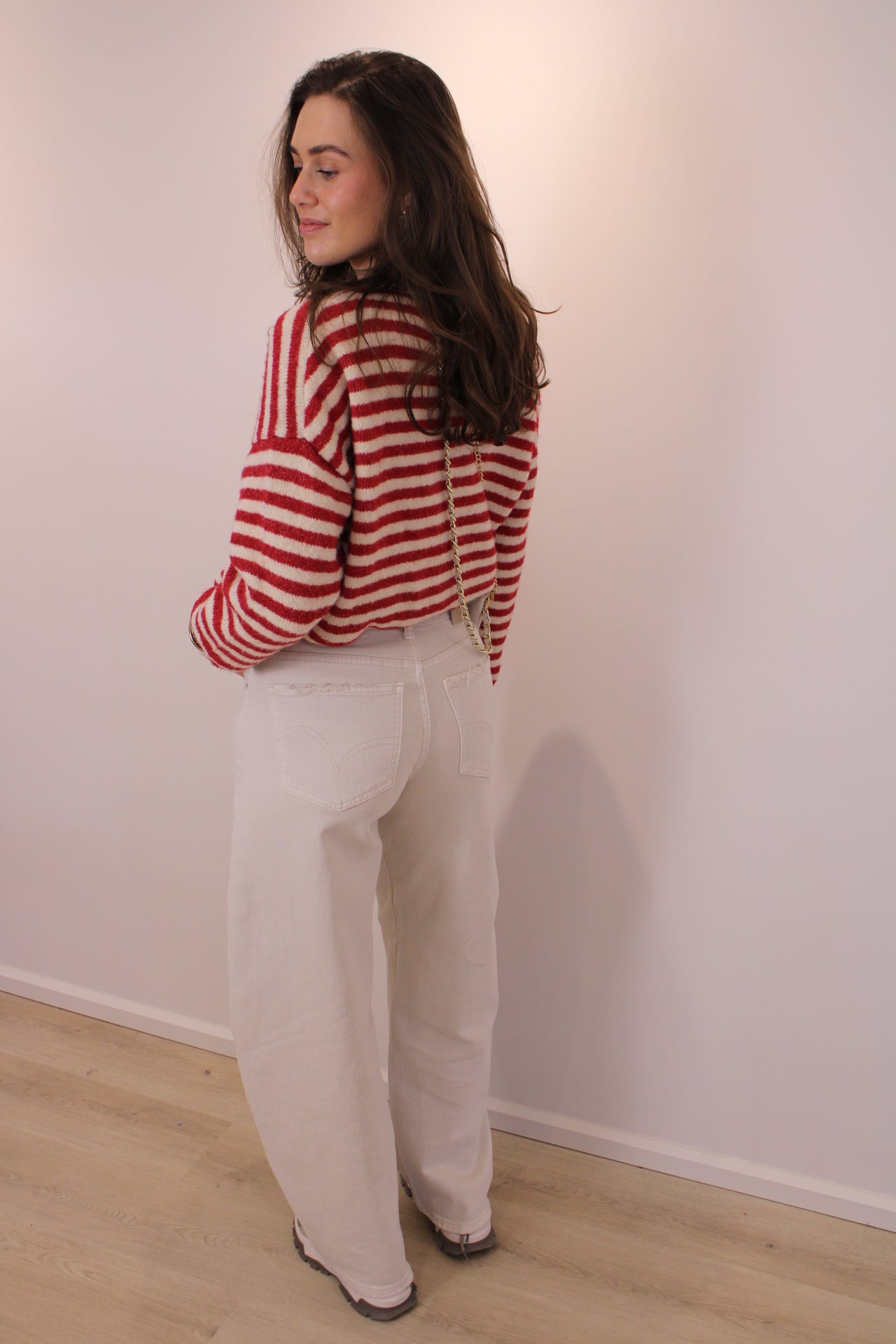 Mid waist - barrel jeans - beige - At Styles