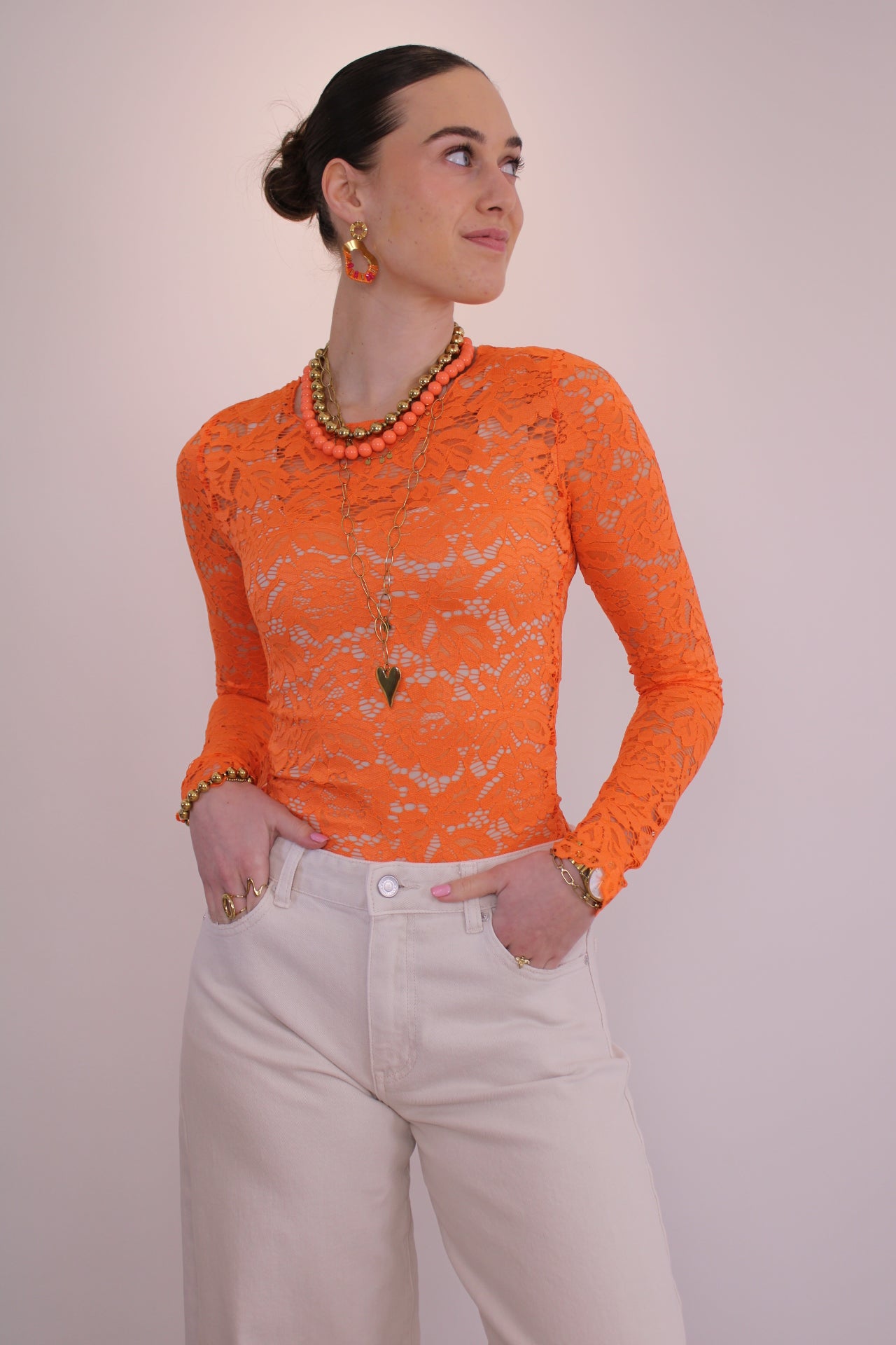 PRE-ORDER Kanten top - oranje  (di. 31 maart in huis) - At Styles