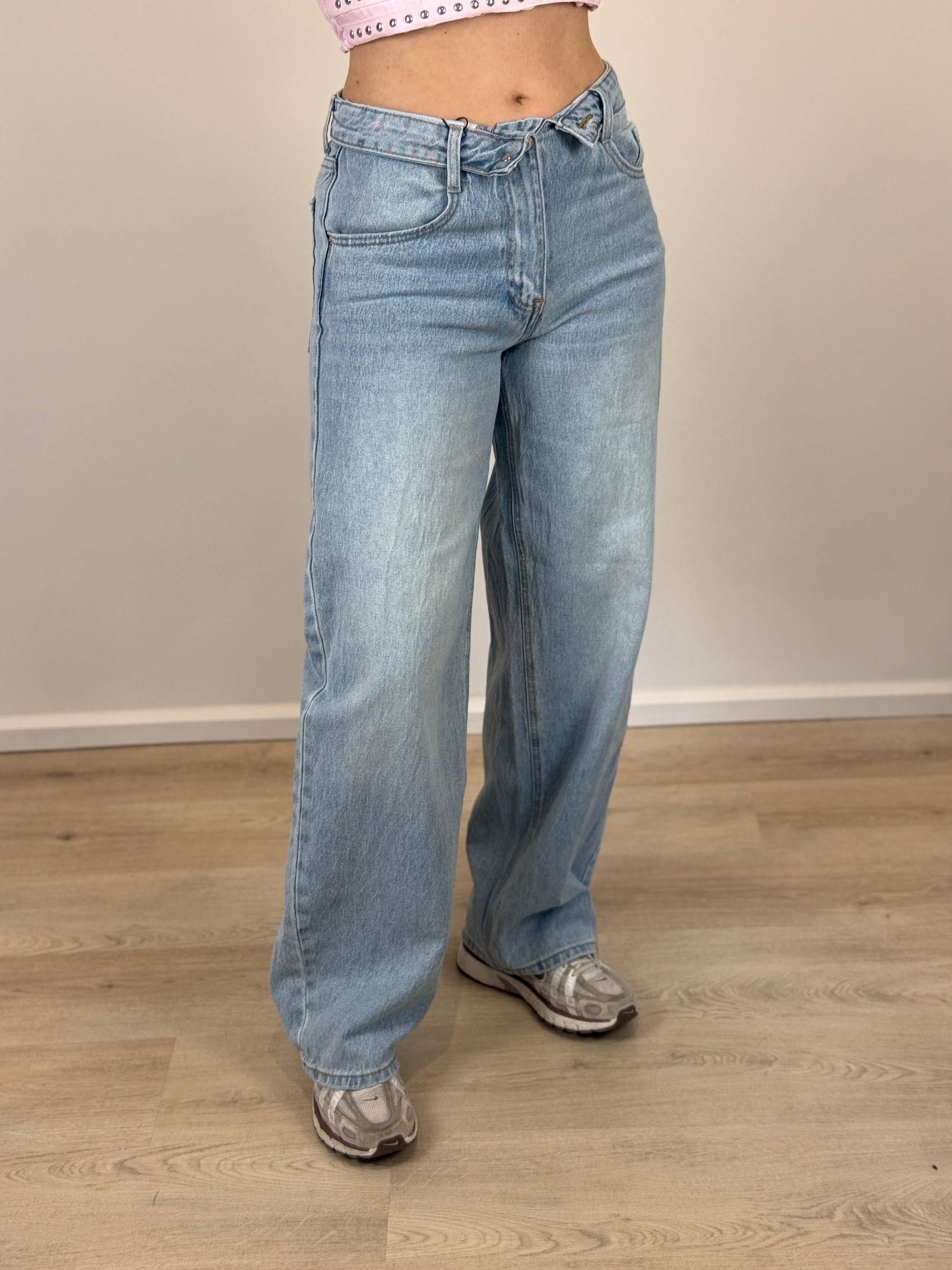 Mid waist - balloon stretch jeans met omslag - denim - At Styles