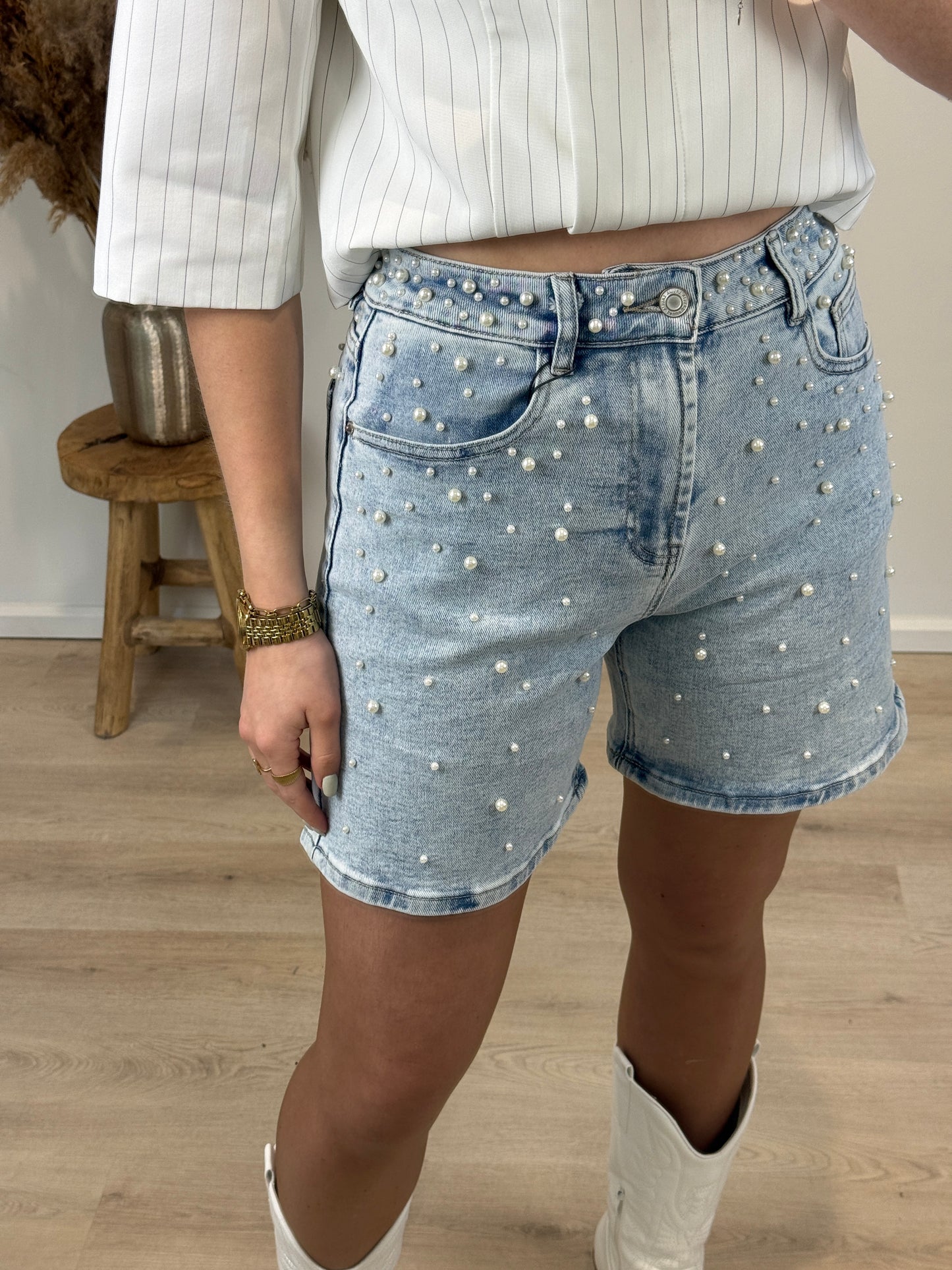 Stretch short met parels - denim
