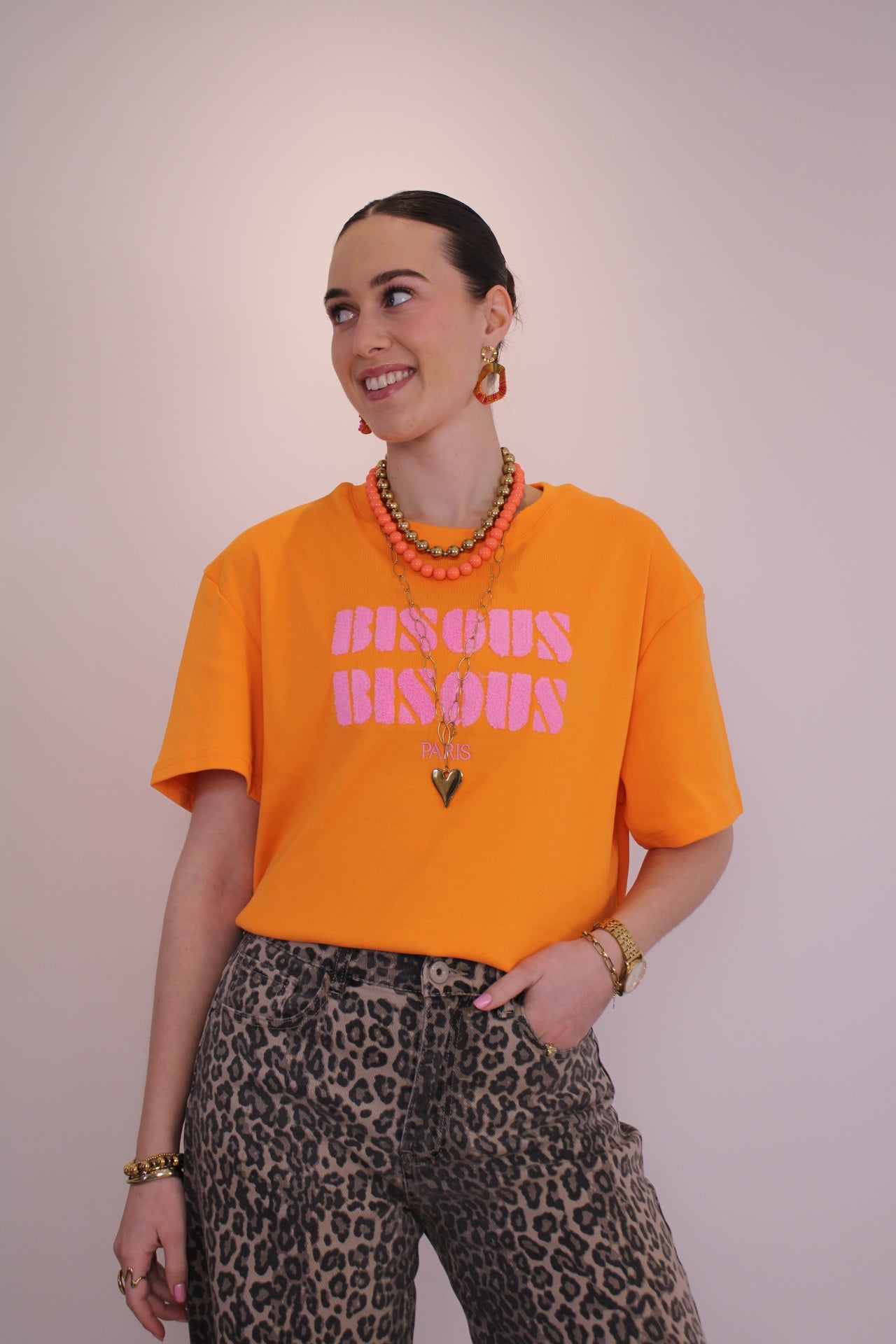 Shirt Bisous - oranje - At Styles