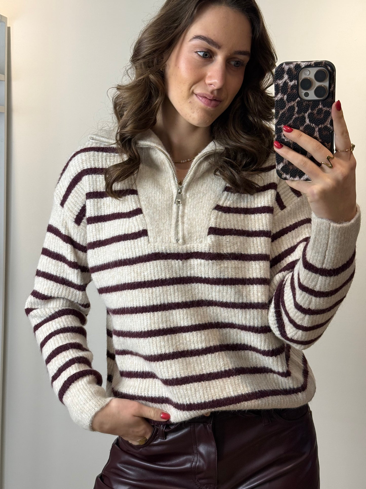 Streepjes zipper trui - bordeaux beige - At Styles
