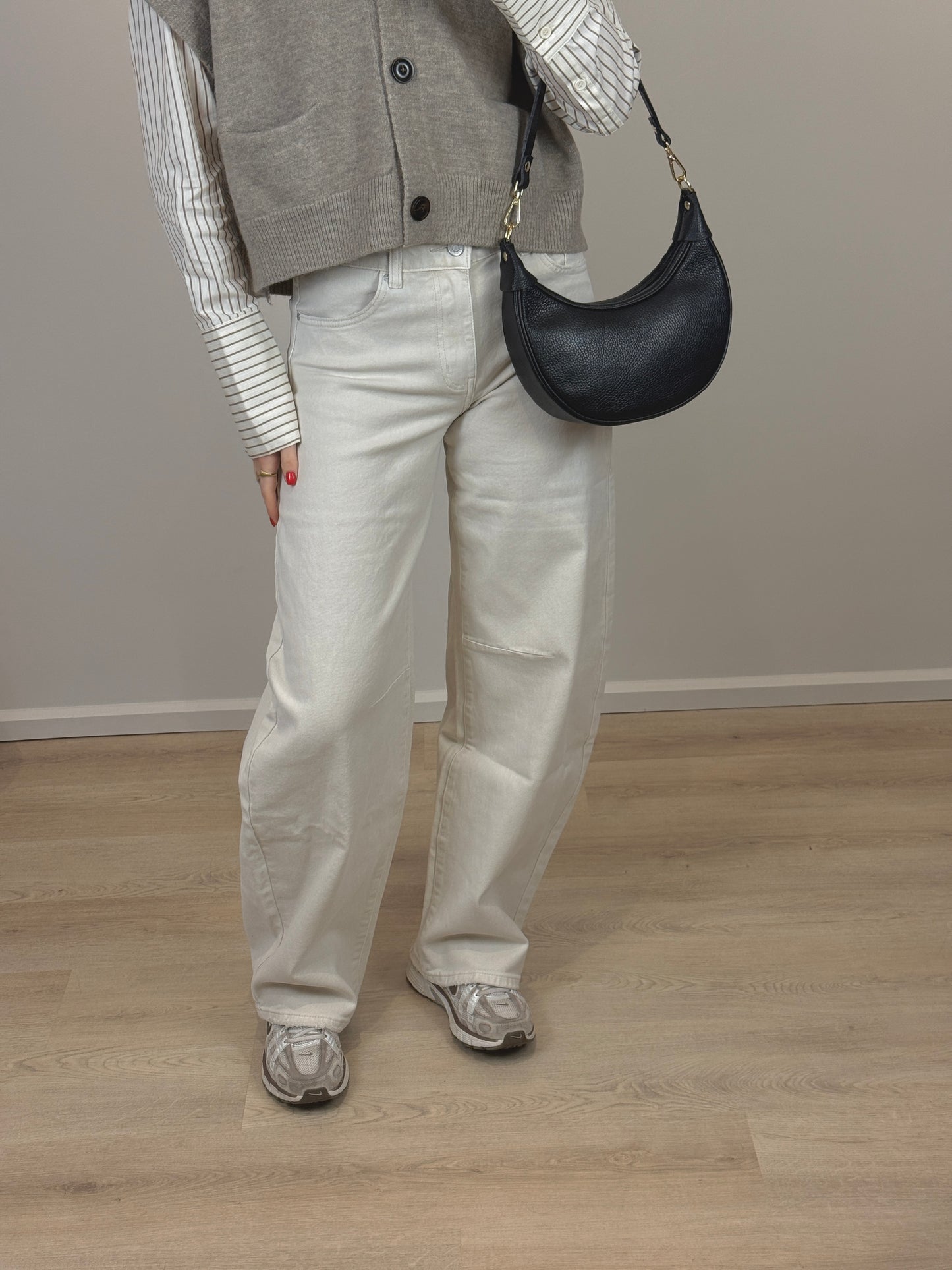 Mid waist - barrel jeans - beige