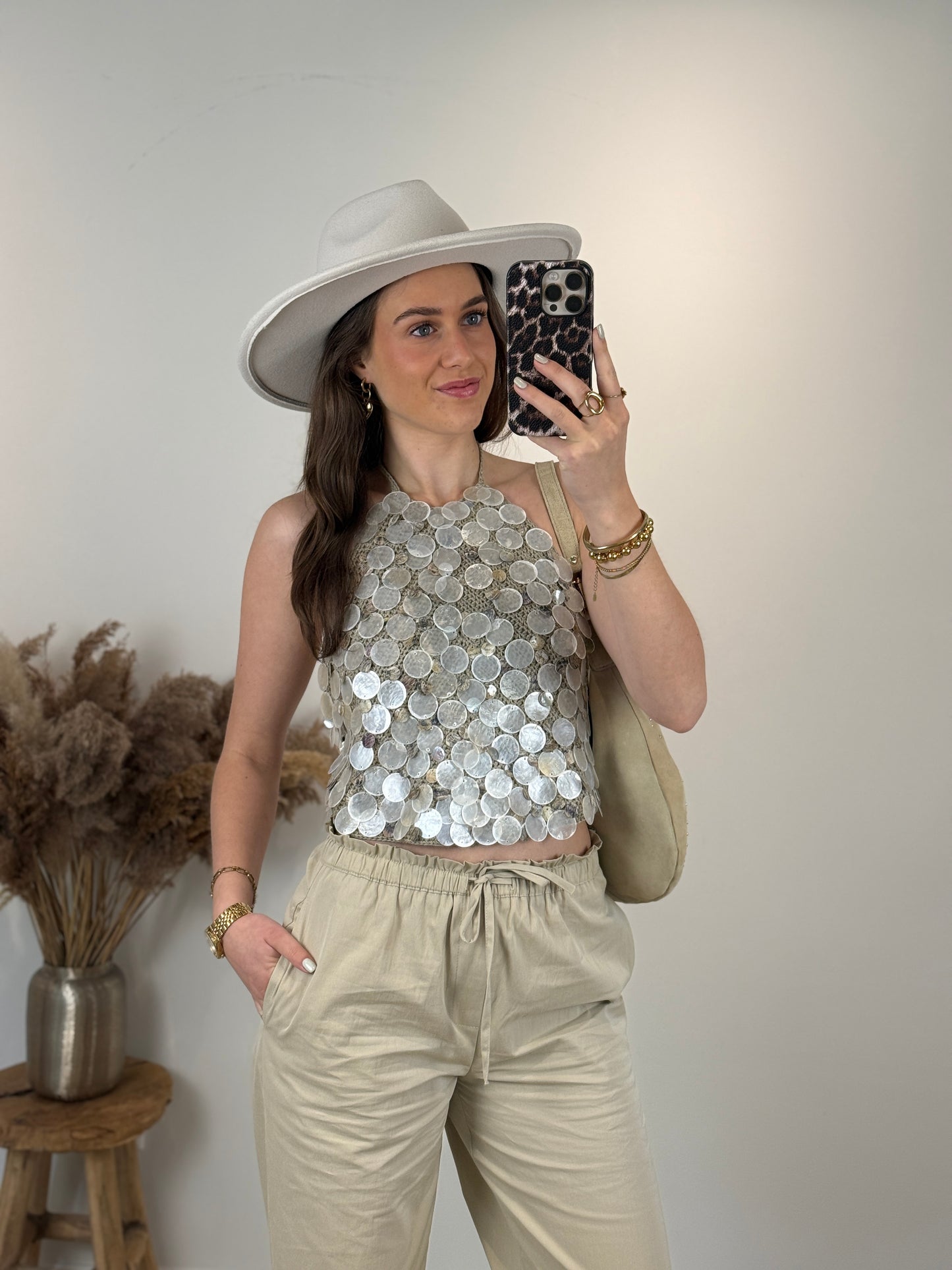 PRE-ORDER Handgemaakte schelpen halter top (28 mei in huis)