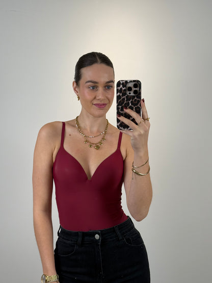 Seamless shaping body met cups - bordeaux