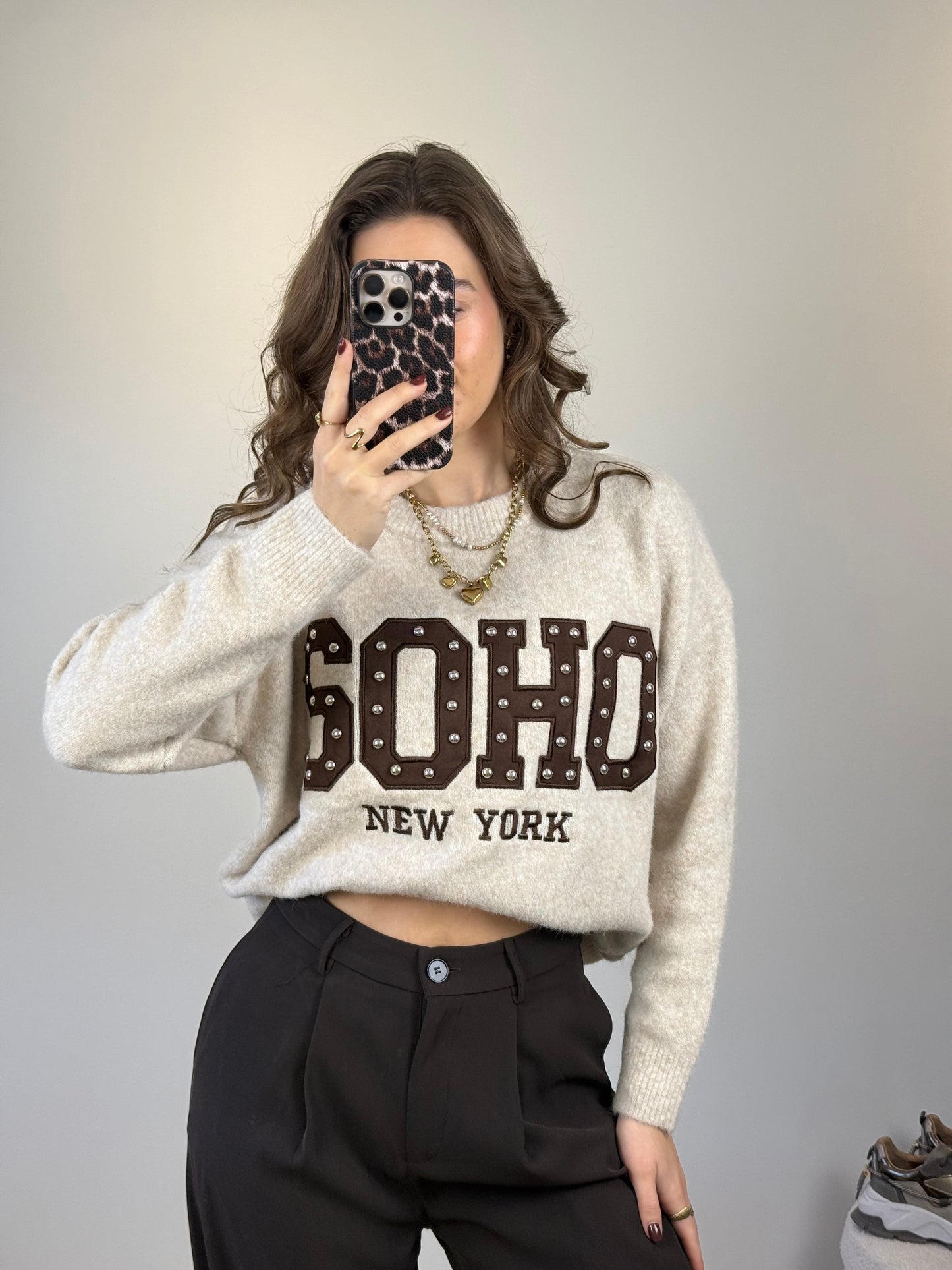 Soho trui met studs - beige