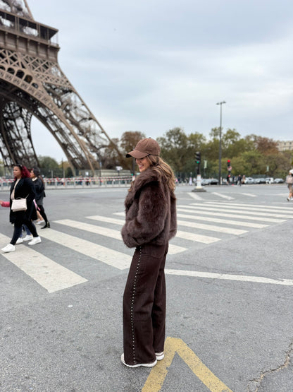 High waist - straight leg jeans met studs - bruin