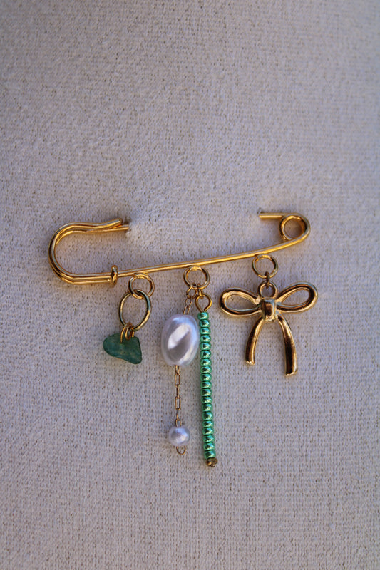 Charm pin broche - lucky