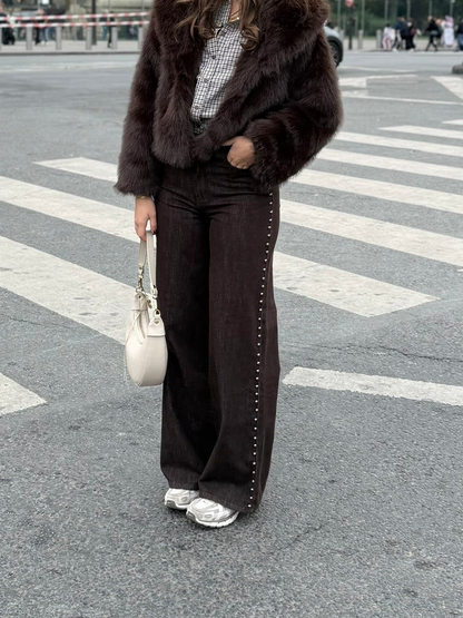 High waist - straight leg jeans met studs - bruin