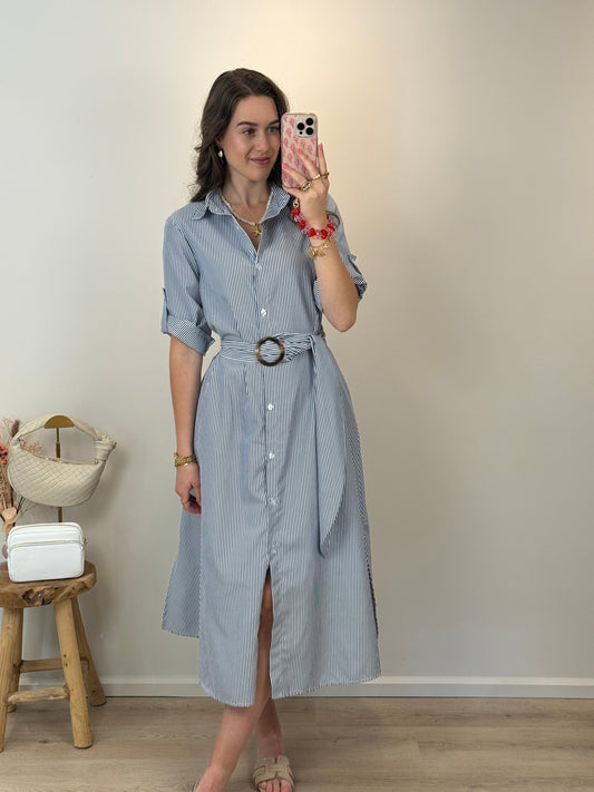 Gestreepte lange jurk met ceintuur - blauw