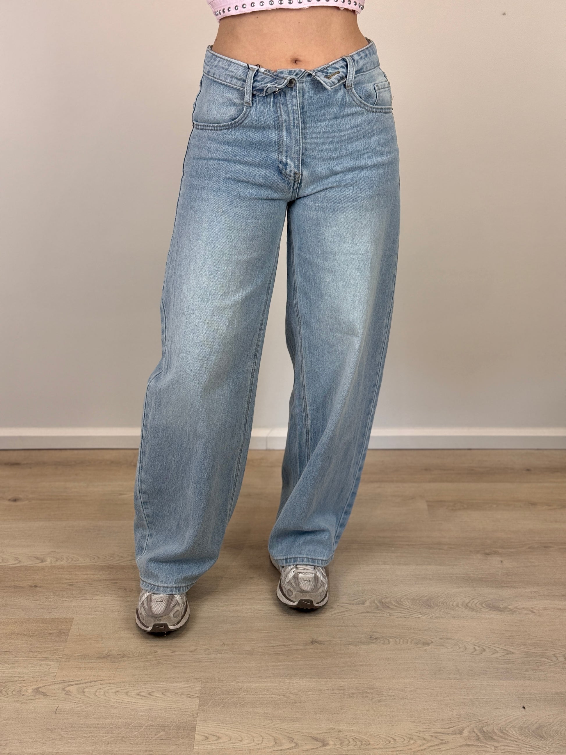 Mid waist - balloon stretch jeans met omslag - denim - At Styles