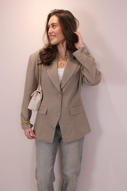 Getailleerde blazer met riem - taupe - At Styles