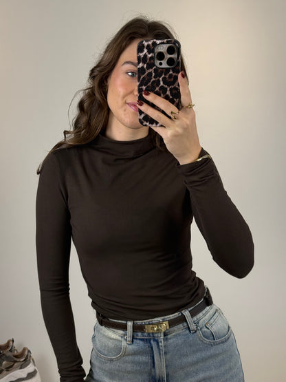 Basic top met col - bruin