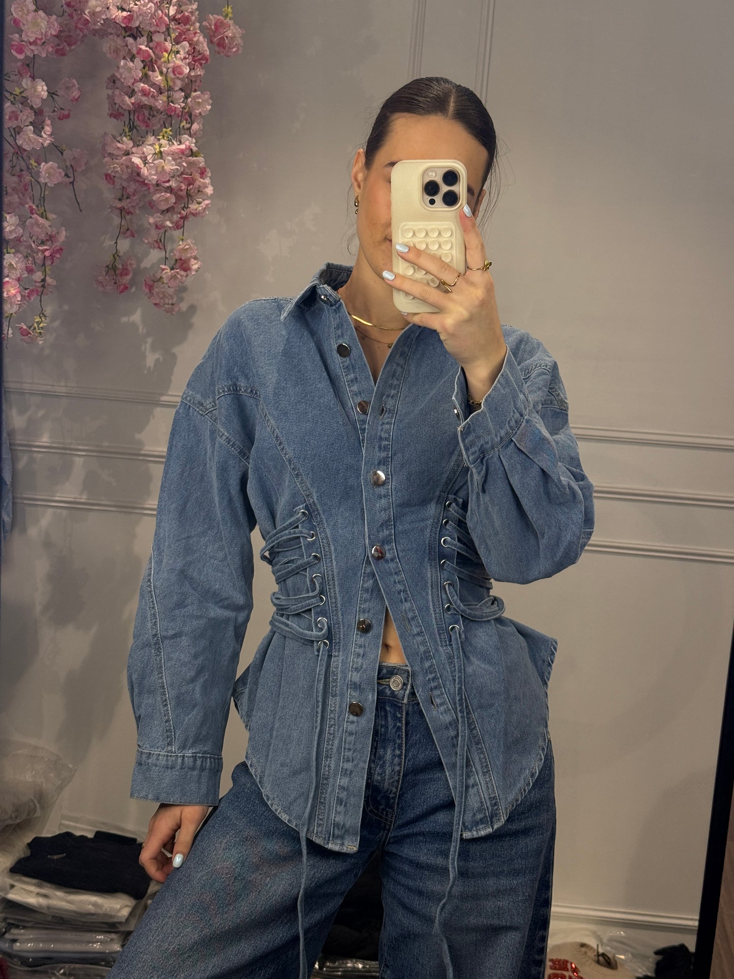 PRE-ORDER Getailleerde denim blouse - denim  (wordt 18 feb verzonden)