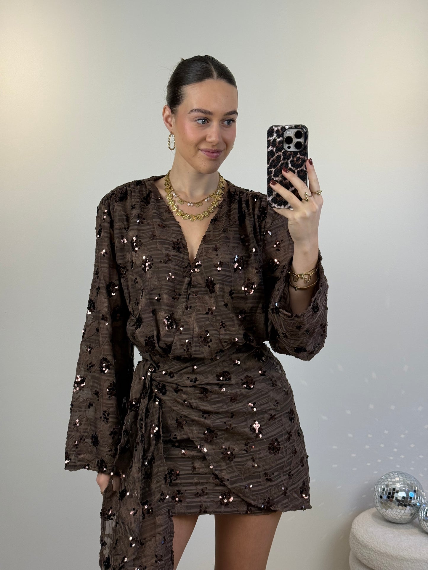 Glitter overslag jurkje - bruin