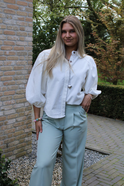 Denim blouse met pofmouw - wit - At Styles