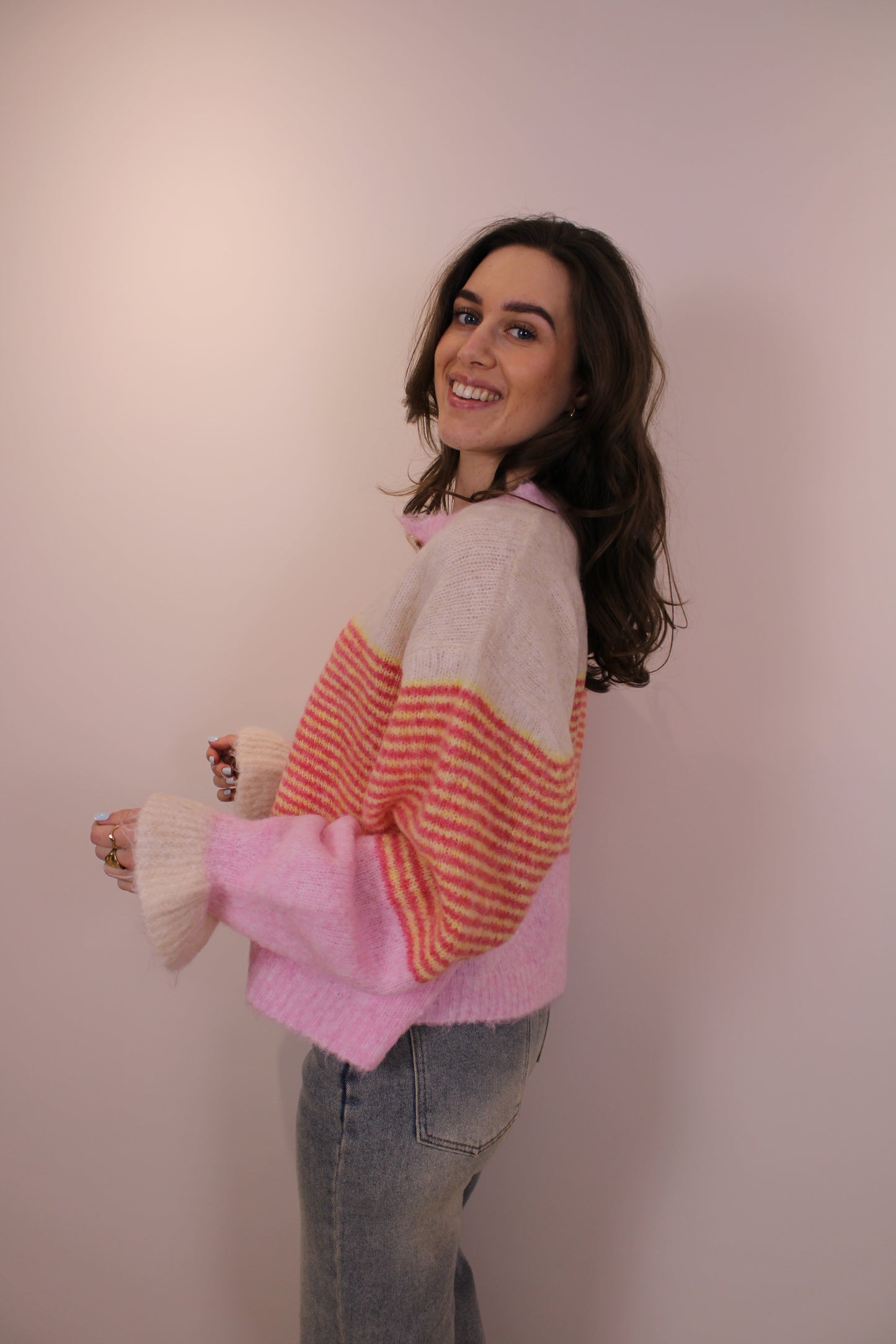 Trui met ruffles - roze