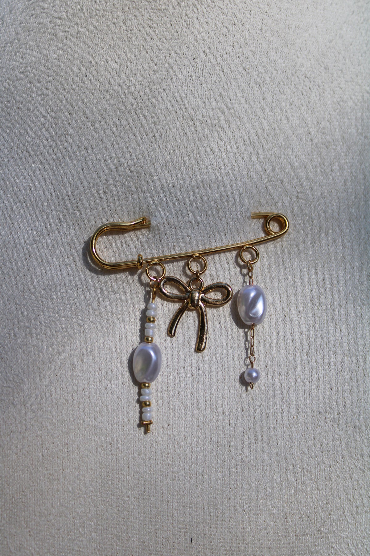 Charm pin broche - pearl crush