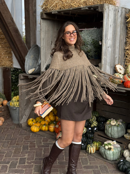 Trui cape met franjes - camel