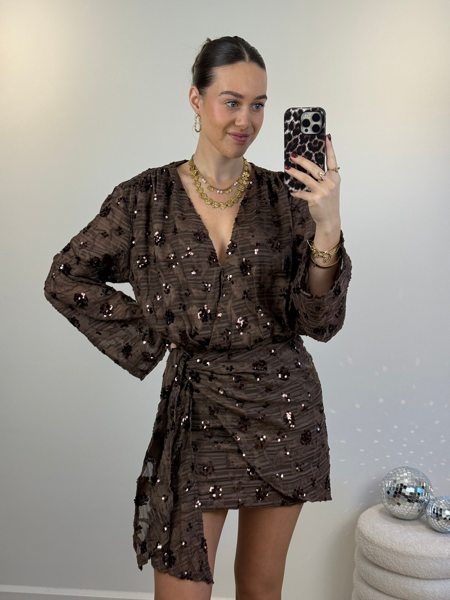 Glitter overslag jurkje - bruin