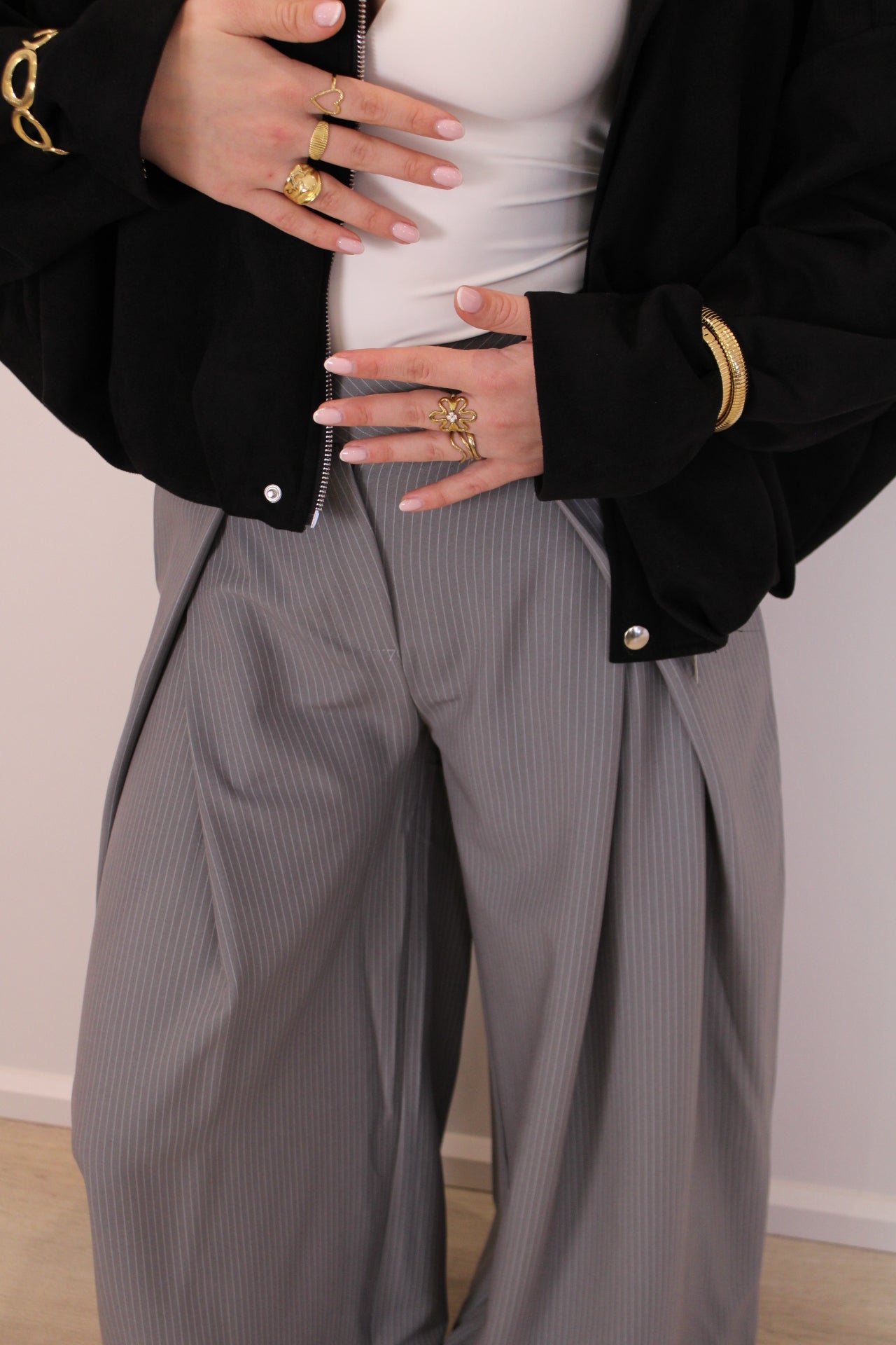 Plooi pantalon broek - grijs - At Styles