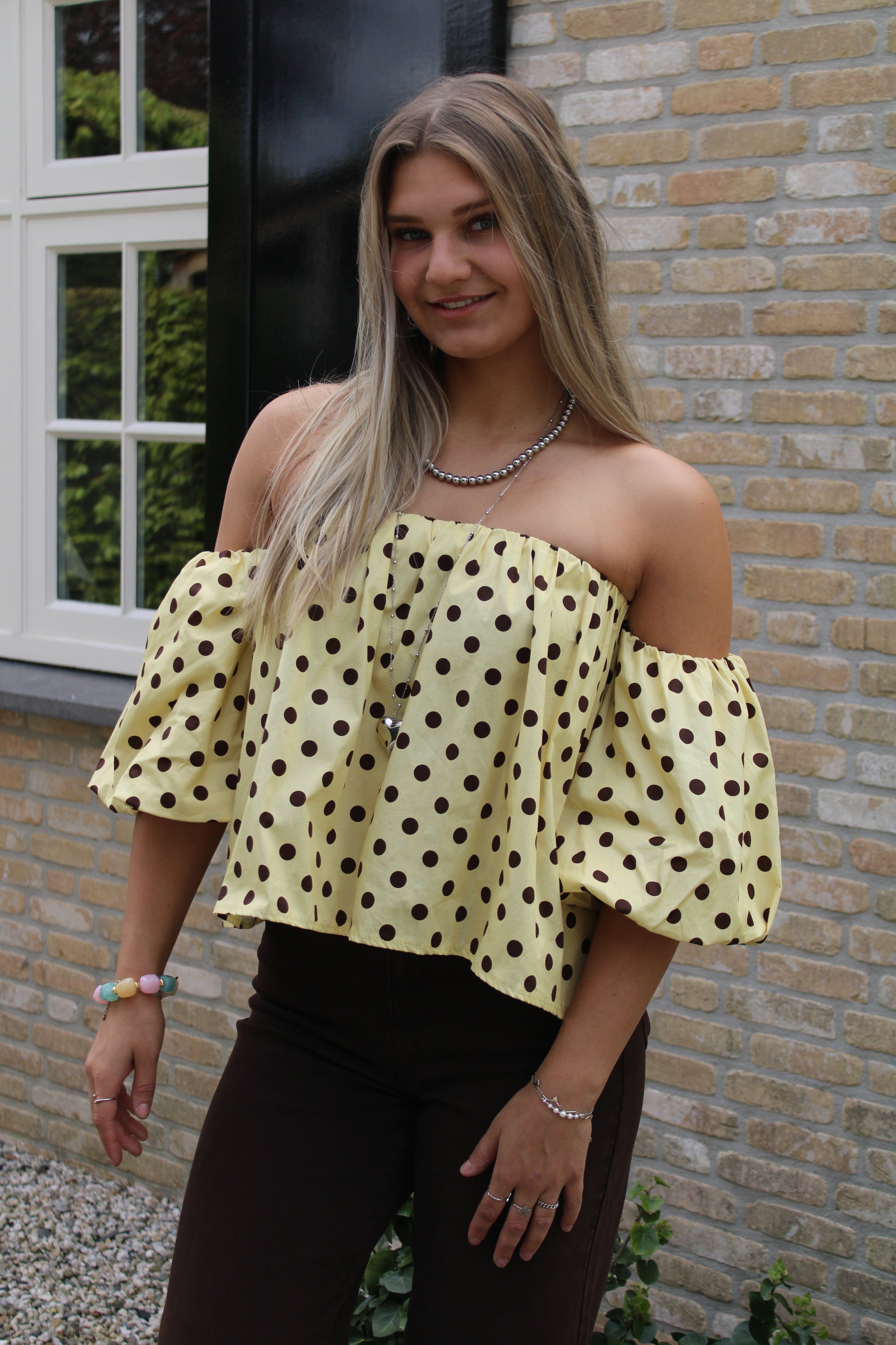 Off shoulder polkadot top - geel bruin - At Styles