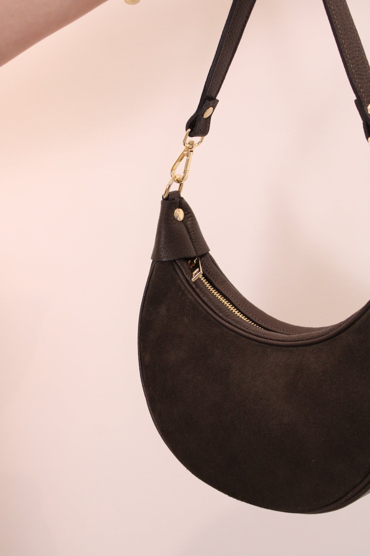 Leren tas Kyra | Bruin suede - At Styles