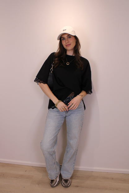 Split shirt met kant - zwart