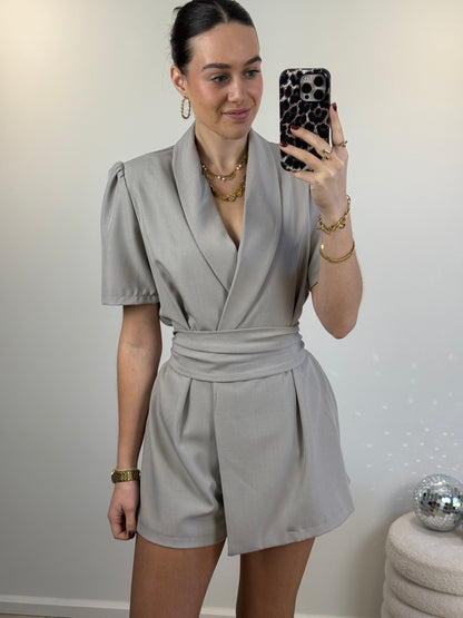 Blazer playsuit met ceintuur - beige
