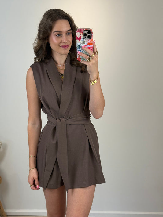 Blazer playsuit met ceintuur - bruin (17 juli in huis)