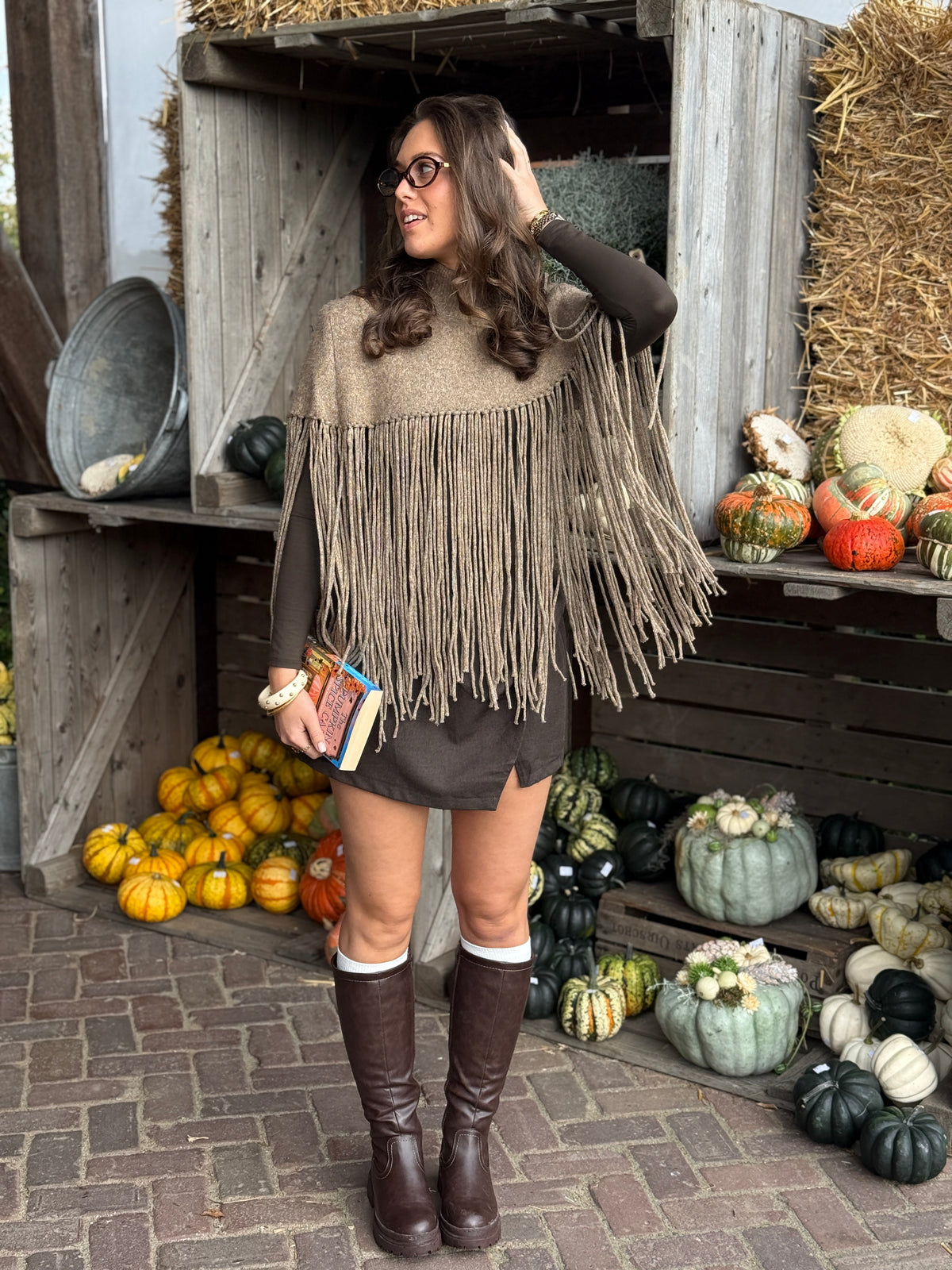 Trui cape met franjes - camel
