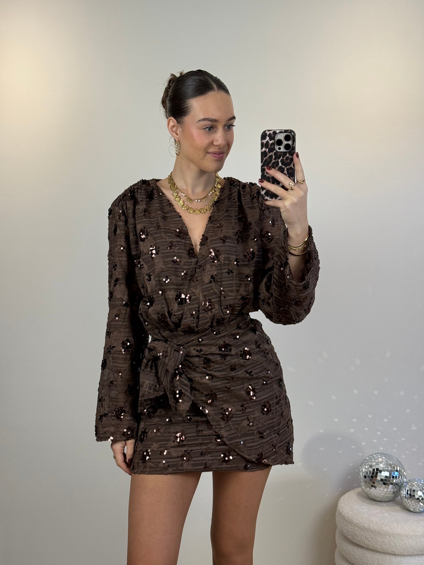 Glitter overslag jurkje - bruin