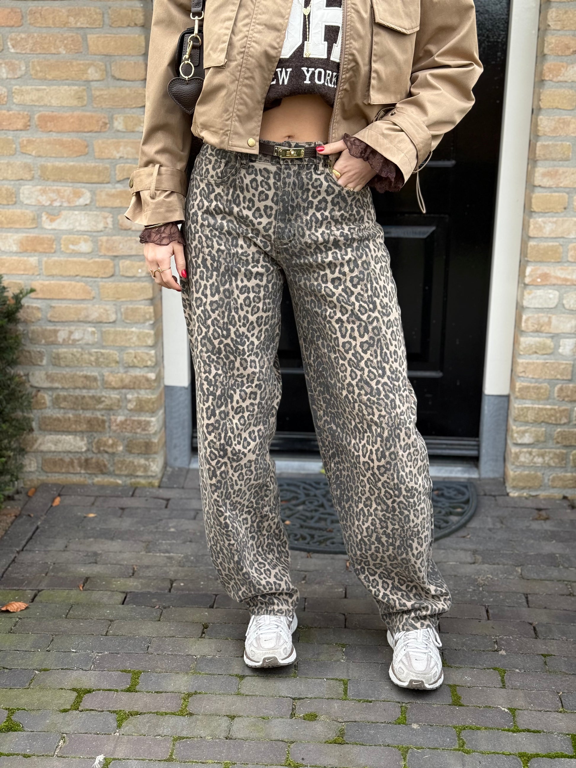Mid waist - balloon stretch jeans - panter - At Styles
