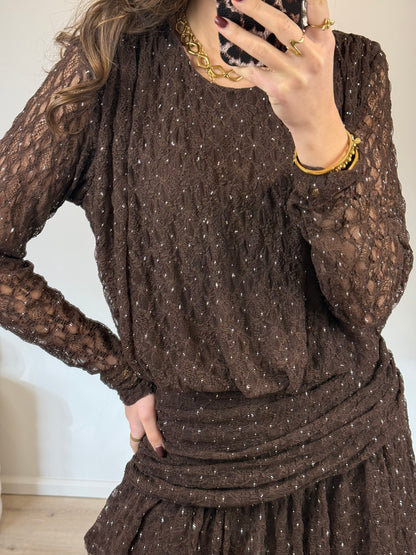 Kanten jurkje met glitters - bruin