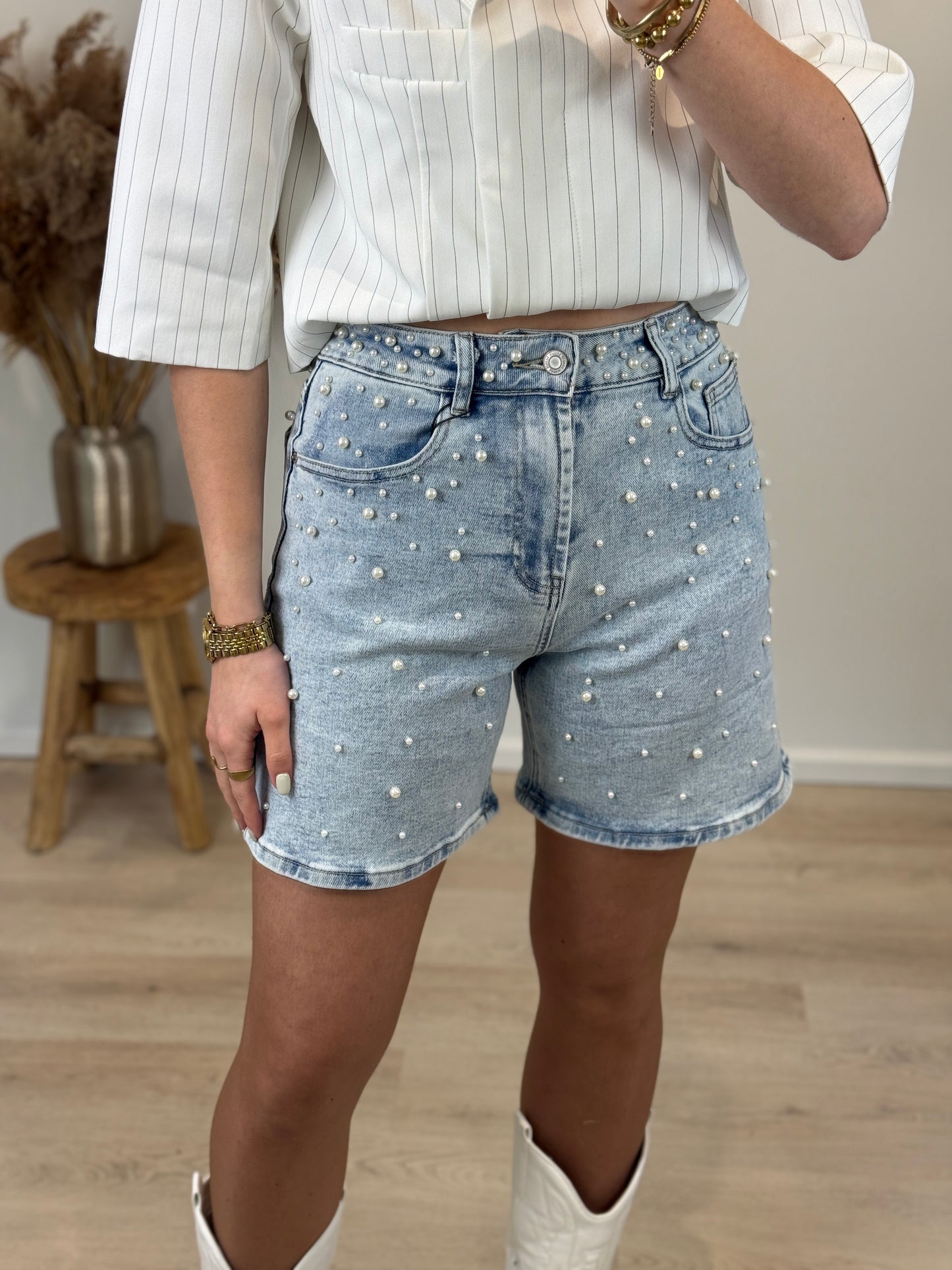 Stretch short met parels - denim