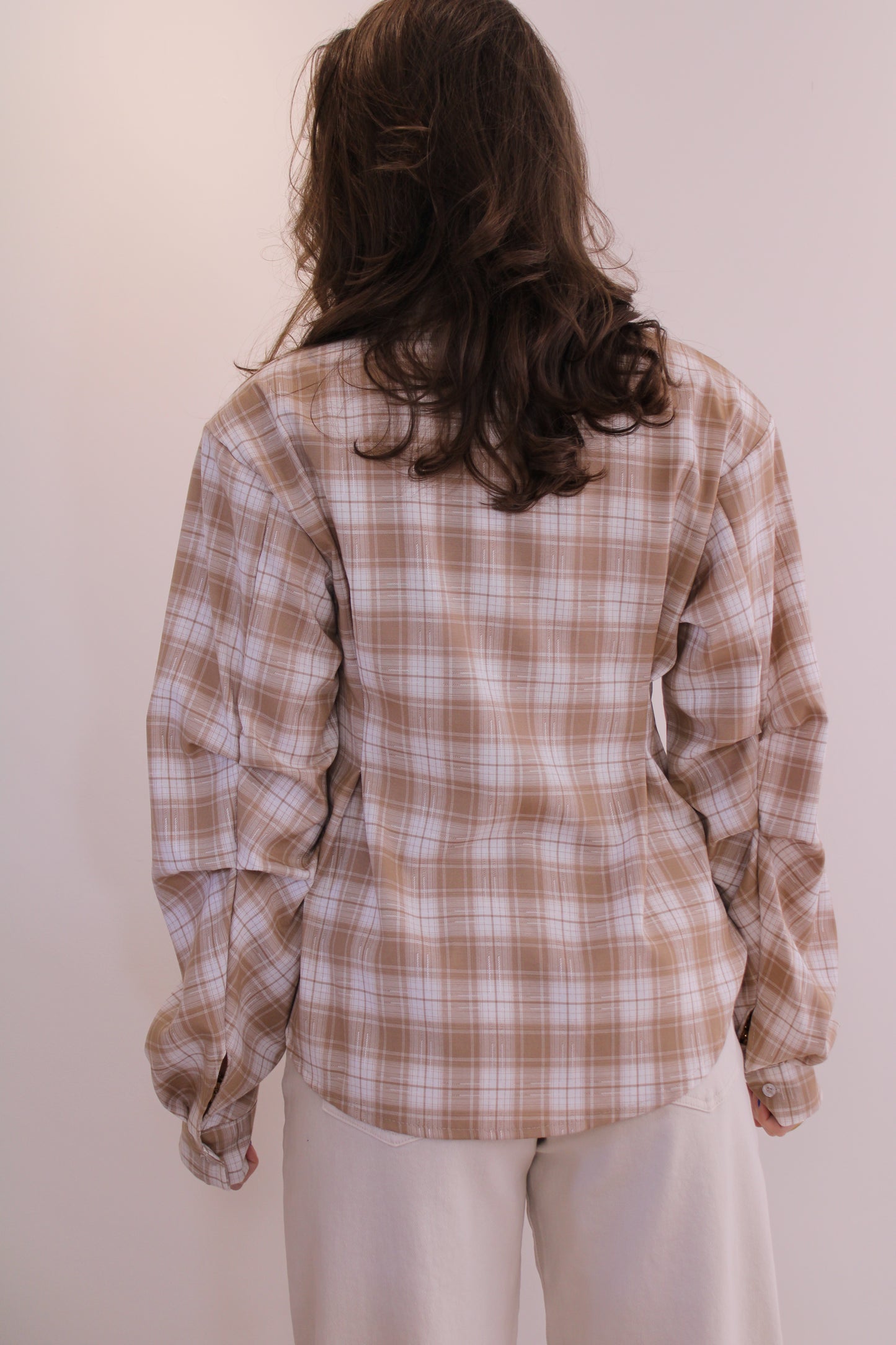 Getailleerde ruit blouse - beige - At Styles