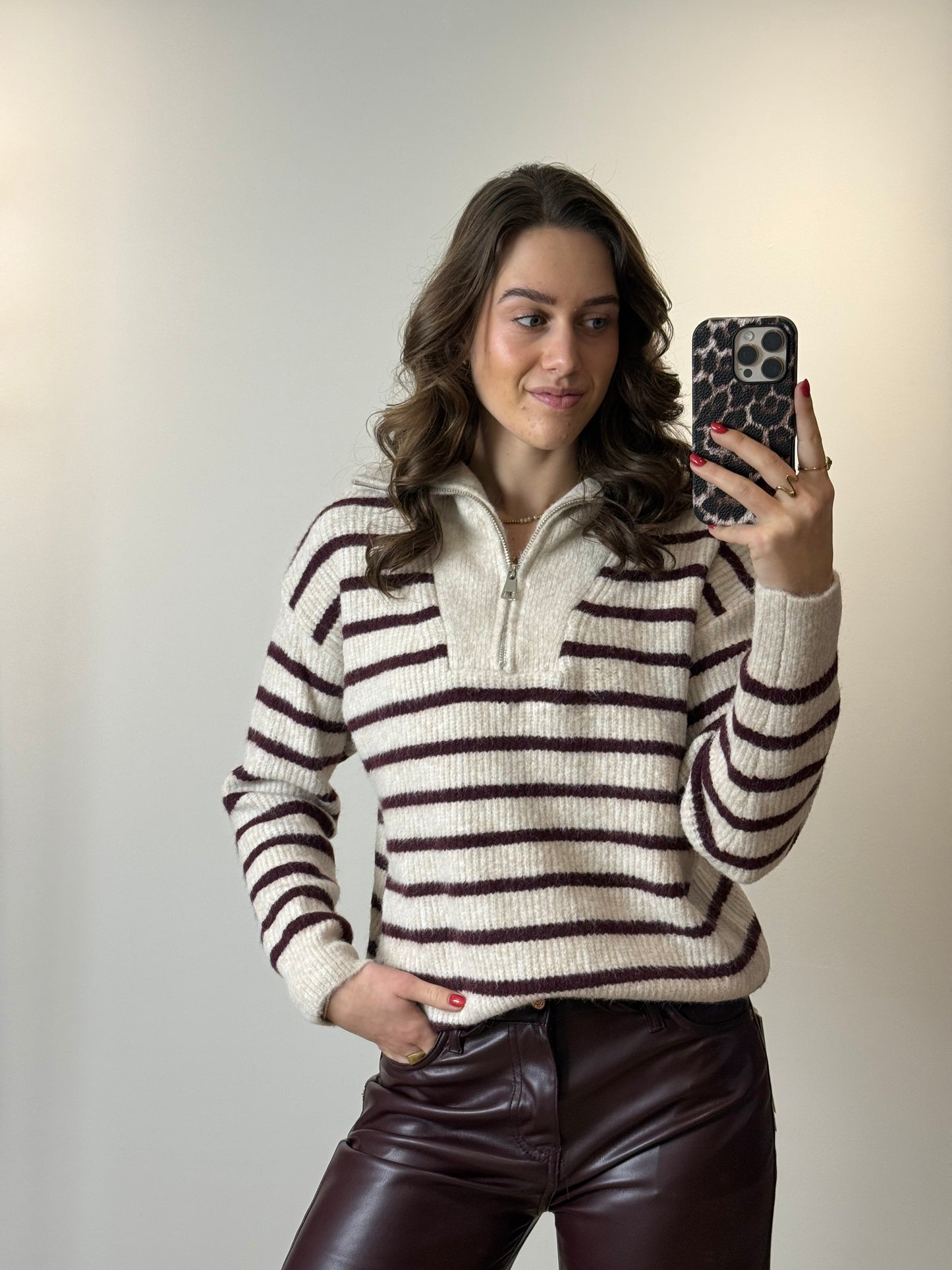 Streepjes zipper trui - bordeaux beige - At Styles