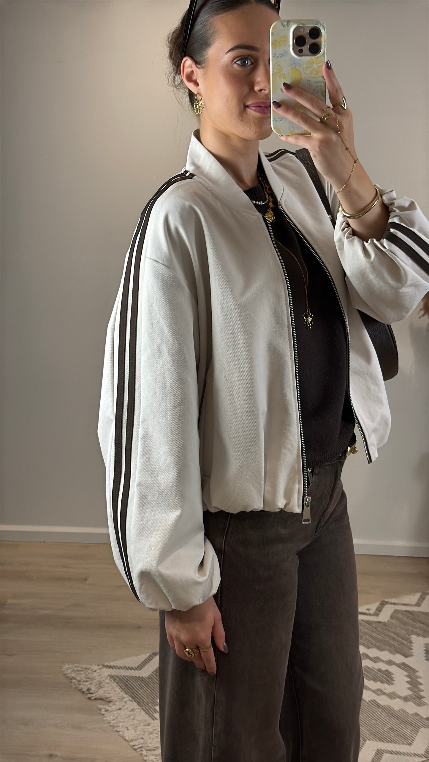Bomber jasje met strepen - beige