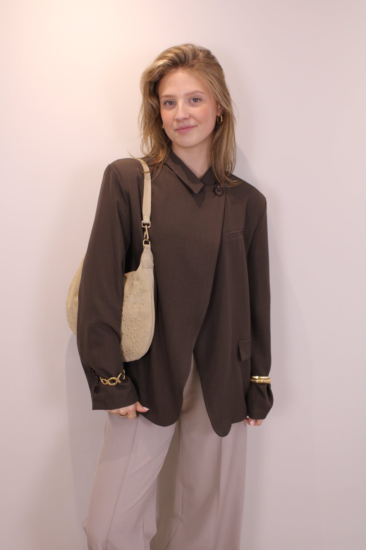 Front split blazer - bruin - At Styles