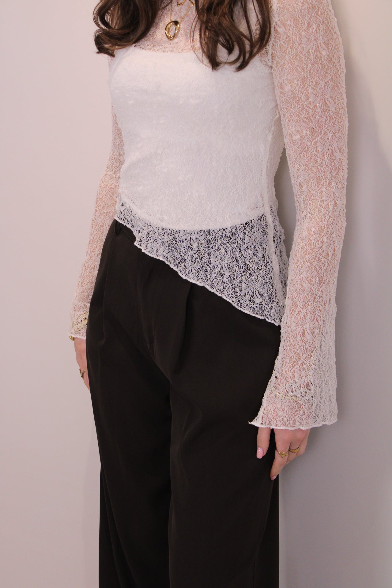 Asymmetrisch kanten top met mouwtje - creme - At Styles