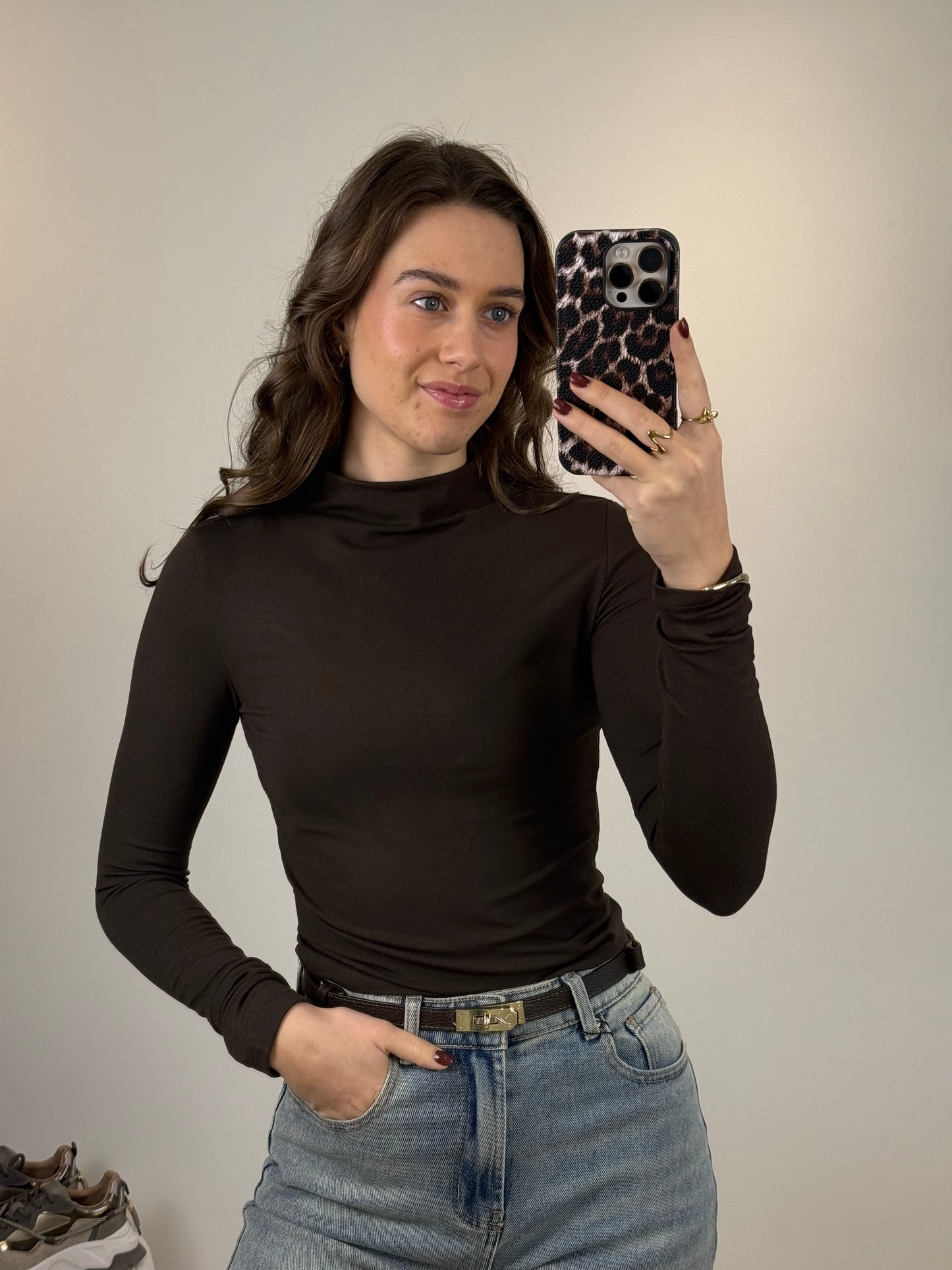 Basic top met col - bruin